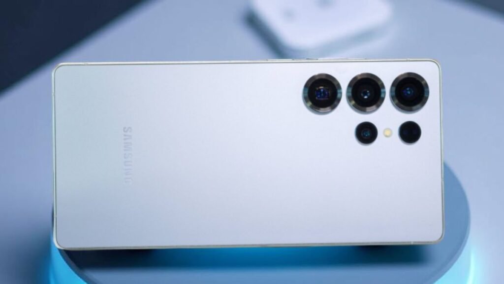 Samsung Galaxy S26 Ultra: 65W চার্জিং সাপোর্ট নাও থাকতে পারে Samsung galaxy s26 ultra: 65w চার্জিং সাপোর্ট নাও থাকতে পারে