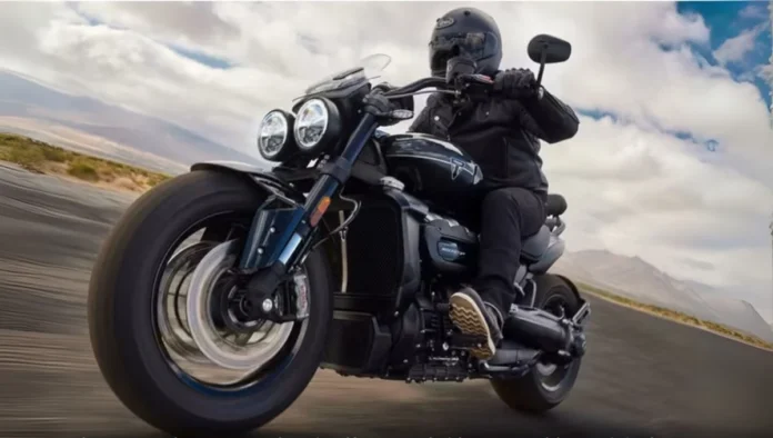 Triumph Rocket 3 বিশ্বের সবচেয়ে শক্তিশালী বাইকের নতুন প্রজন্ম
