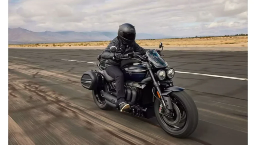 Triumph Rocket 3: বিশ্বের সবচেয়ে শক্তিশালী বাইকের নতুন প্রজন্ম Triumph rocket 3 বিশ্বের সবচেয়ে শক্তিশালী বাইকের নতুন প্রজন্ম 2