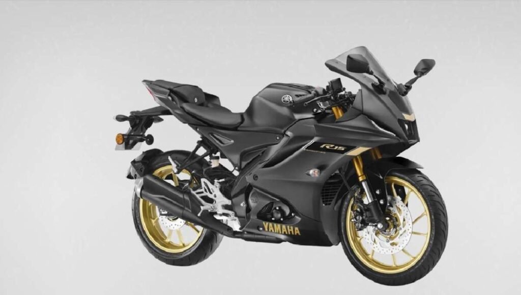 Yamaha R15 V4 বনাম Suzuki Gixxer Sf 250: ডিজাইন, পারফরম্যান্স ও ফিচারে কে এগিয়ে? Yamaha r15 v4 বনাম suzuki gixxer sf 250 ডিজাইন পারফরম্যান্স ও ফিচারে কে এগিয়ে 3