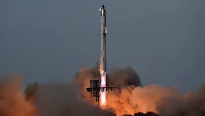 মাস্কের স্বপ্নপূরণ স্টারশিপের অবশেষে সফল উড্ডয়ন