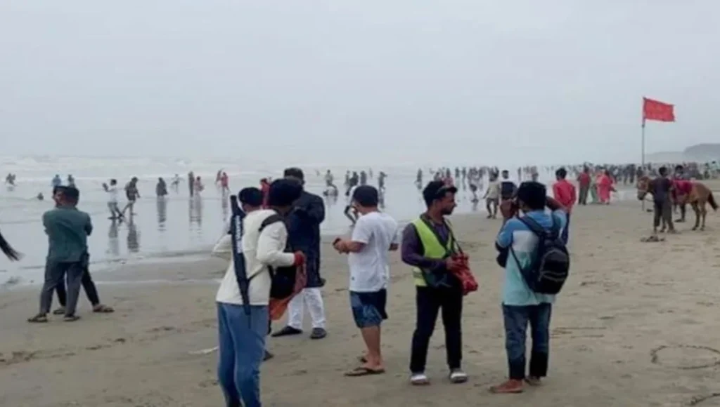 রোহিঙ্গা সংকট দীর্ঘায়িত: অপরাধ, অর্থনীতি ও নিরাপত্তা ঝুঁকিতে কক্সবাজার রোহিঙ্গা সংকট দীর্ঘায়িত অপরাধ অর্থনীতি ও নিরাপত্তা ঝুঁকিতে কক্সবাজার 2
