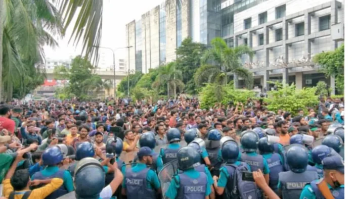 সব ইঞ্জিনিয়ারিং বিশ্ববিদ্যালয়ে সম্পূর্ণ শাটডাউন ঘোষণা সব ইঞ্জিনিয়ারিং বিশ্ববিদ্যালয়ে সম্পূর্ণ শাটডাউন ঘোষণা