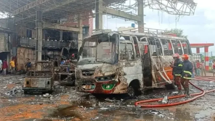 সিএনজি ফিলিং স্টেশনে ভয়াবহ অগ্নিকাণ্ড