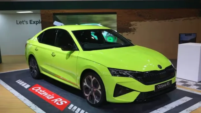 Skoda Octavia RS 2025 পারফরম্যান্স সেডান নভেম্বরে আসছে ভারতে