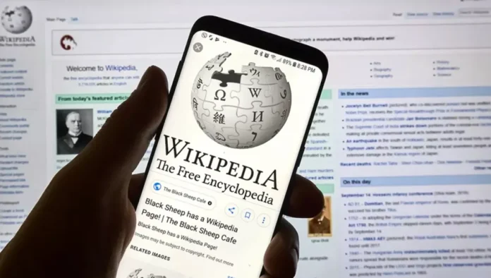 উইকিপিডিয়ায় ‘নাজি সালুট’ বিতর্ক ইলন মাস্ক এবং তথ্যের গতি