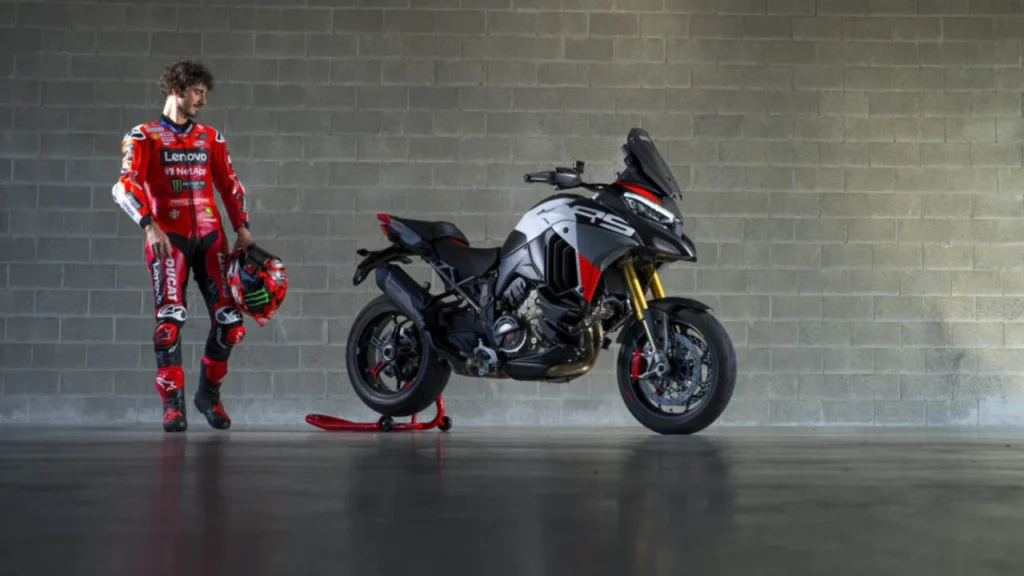দুর্দান্ত স্পিড! নতুন Ducati Diavel V4 Rs এখন পর্যন্ত সবচেয়ে দ্রুতগতির বাইক নতুন ducati diavel v4 rs এখন পর্যন্ত সবচেয়ে দ্রুতগতির বাইক 1