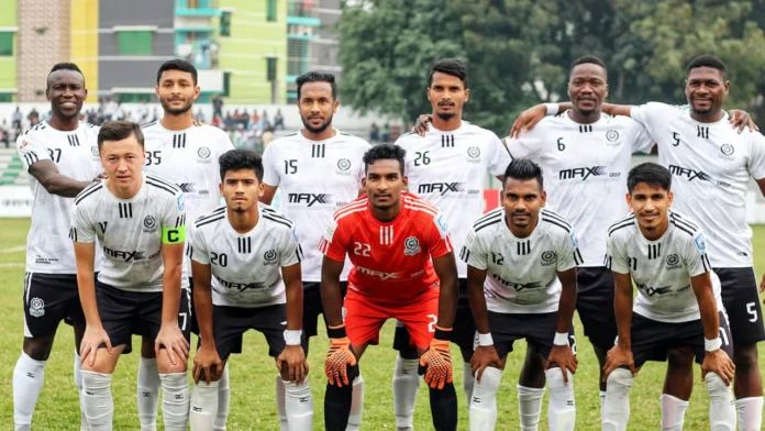 নতুন মৌসুমের প্রথম ম্যাচেই ড্রয়ে থেমে গেল আবাহনী। নতুন মৌসুমের প্রথম ম্যাচেই ড্রয়ে থেমে গেল আবাহনী।