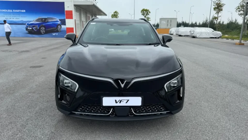 ভারতে লঞ্চ হলো ভিনফাস্ট Vf6 ও Vf7 ইলেকট্রিক এসইউভি, জানুন ভ্যারিয়েন্ট ও পাওয়ারট্রেন অপশন ভারতে লঞ্চ হলো ভিনফাস্ট vf6 ও vf7 ইলেকট্রিক এসইউভি জানুন ভ্যারিয়েন্ট ও পাওয়ারট্রেন অপশন 5