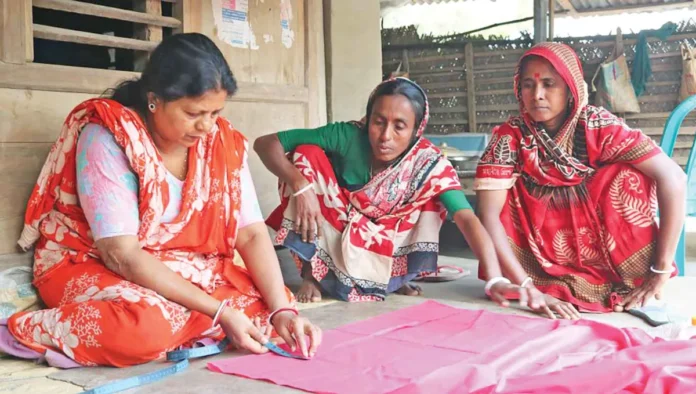 মহিলাদের আয় জাতীয় আয়ে অন্তর্ভুক্ত করা জরুরি