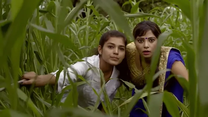 শরীরে শিহরণ জাগানোর ওয়েব সিরিজ, ভুলেও বাচ্চাদের সামনে দেখবেন না