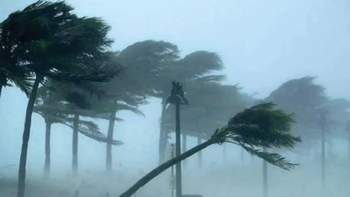 ১০ জেলায় ঝোড়ো হাওয়ার সতর্কতা