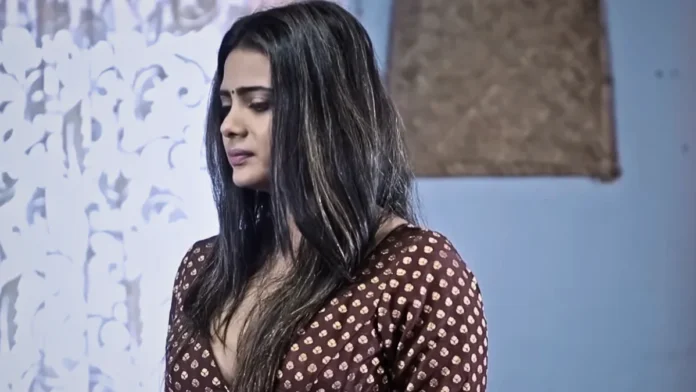 উল্লুর নতুন ওয়েব সিরিজে ঝড়, ‘রিতি রিওয়াজ পিঞ্জরা’ দেখছেন সবাই একা একাই!