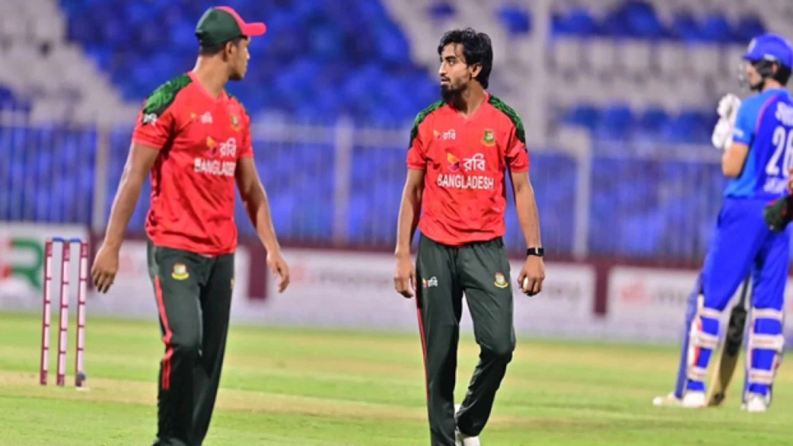 গুরবাজকে ফিরিয়ে আফগানদের প্রথম আঘাত দিলেন তানজিম হাসান সাকিব