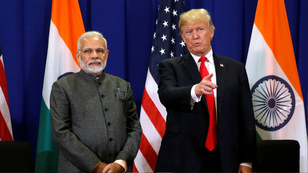 ট্রাম্প বললেন-মোদি আমাকে ভালোবাসেন, তার ক্যারিয়ার নষ্ট করতে চাই না