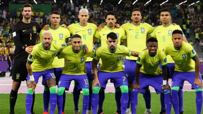 দক্ষিণ কোরিয়ার বিপক্ষে ম্যাচে আক্রমণে ব্যস্ত ব্রুনো গিমারেশ ও মেসিনিও।