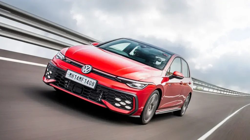 স্কোডা অক্টাভিয়া আরএস বনাম ভলক্‌সওয়াগন গলফ জিটিআই 2