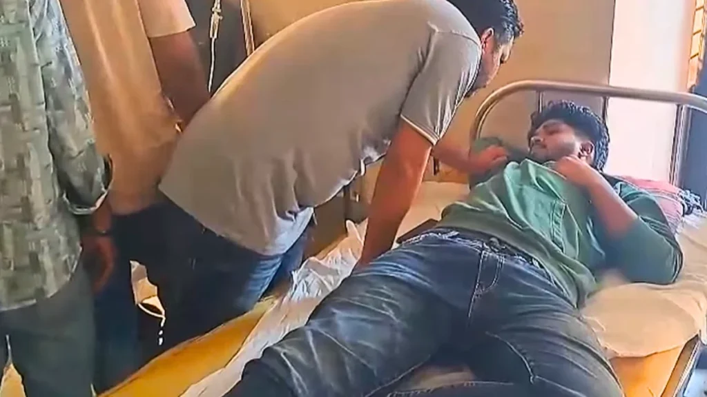 আওয়ামীলীগের মিলিছ বন্ধ করতে এসে বিএনপির ৭ জন আহত আওয়ামীলীগের মিলিছ বন্ধ করতে এসে বিএনপির ৭ জন আহত 2